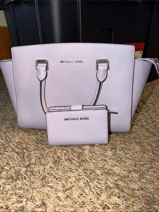 Michael Kors Handbags - Michael Kors Light Lilac Saffiano Leather Tote with Matching Wallet